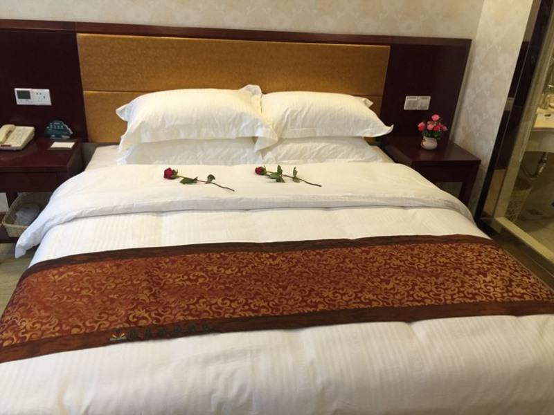 Greentree Inn Shanghai Jiading The South Of F1 Circuit Fangtai Hardware Market Express Hotel Bagian luar foto